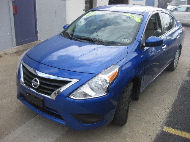 2015 Nissan Versa SV 1.6 ONLY 9255 MILES, FACTORY WARRANTY, 1 OWNER, CLEAN TITLE, CLEAN CARFAX, CALL
