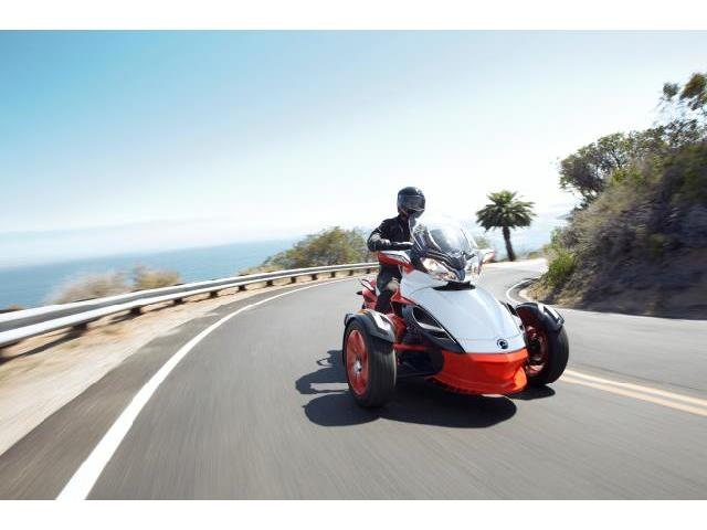 2015  Can-Am  Spyder ST-S Special Series SE5