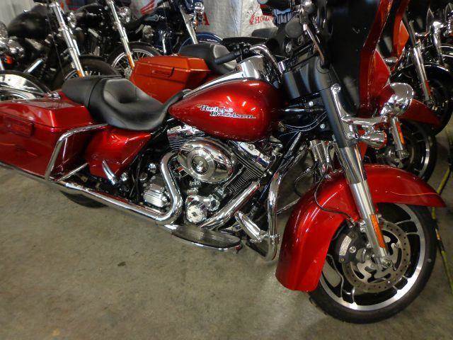 2012 Harley-Davidson FLHX-103