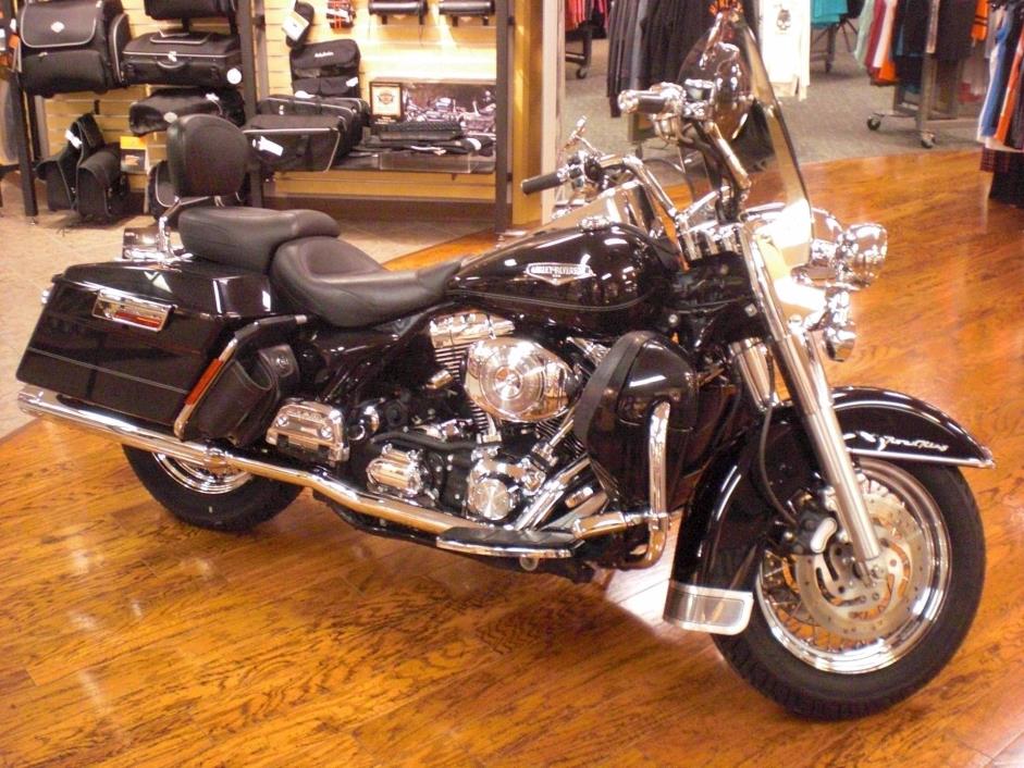 2005 Harley-Davidson FLHRCI Road King Classic