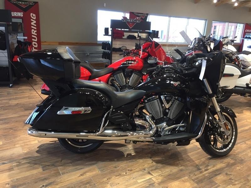 2017 Victory Cross Country Tour Gloss Black