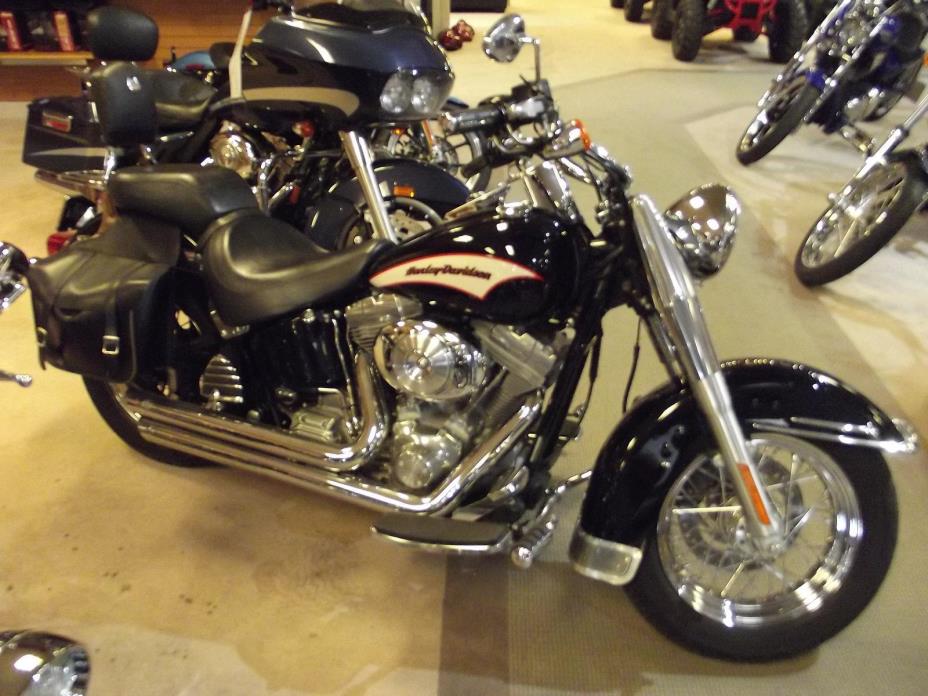 2006 Harley-Davidson FLST - HERITAGE SOFTAIL