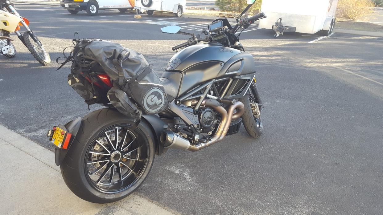 2013 Ducati DIAVEL DARK