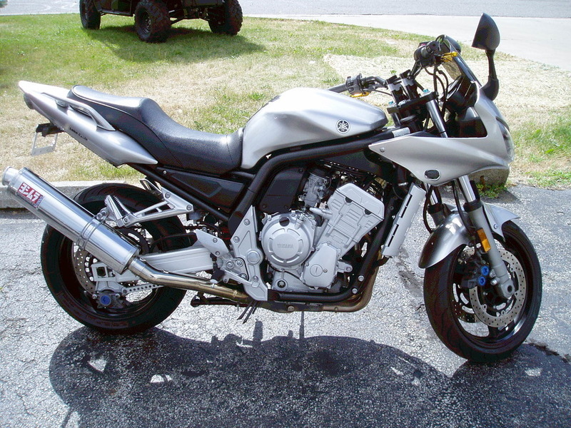 2003 Yamaha FZ1 1000cc sport