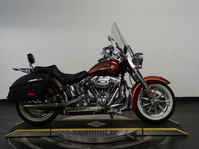 2014 Harley-Davidson Softail Deluxe CVO FLSTNSE
