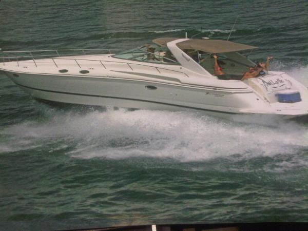 1999 Cruisers Yachts 3870 Esprit