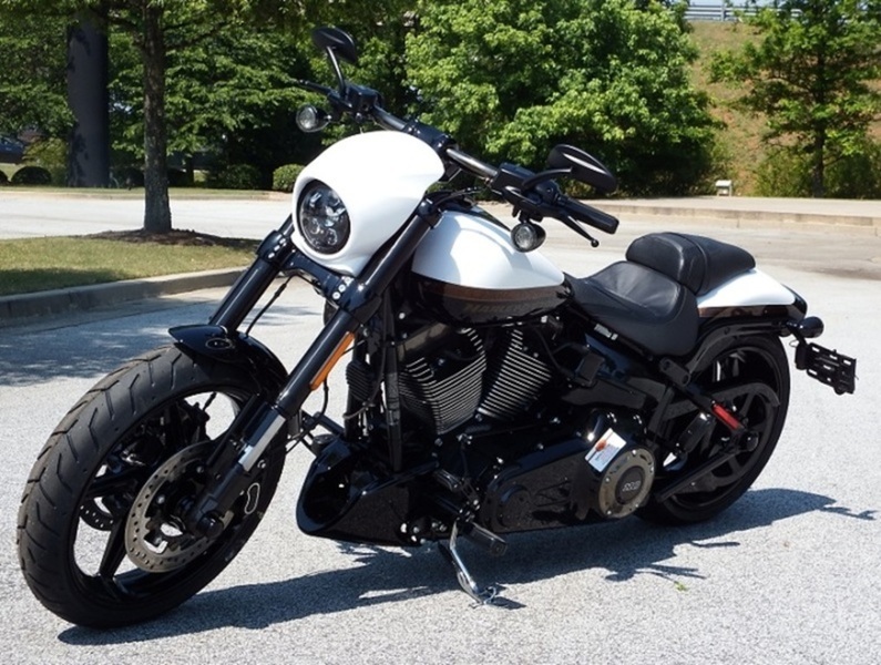 2016 Harley-Davidson FXSE - CVO Pro Street Breakout