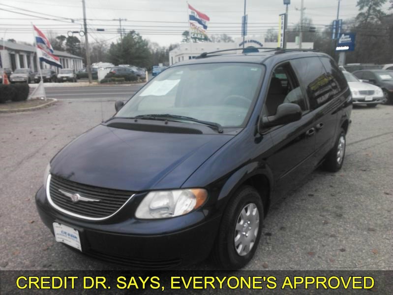 2003 Chrysler Town & Country 4dr LX FWD