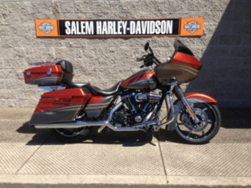 2013 Harley-Davidson FLTRXSE2 - CVO Road Glide Custom