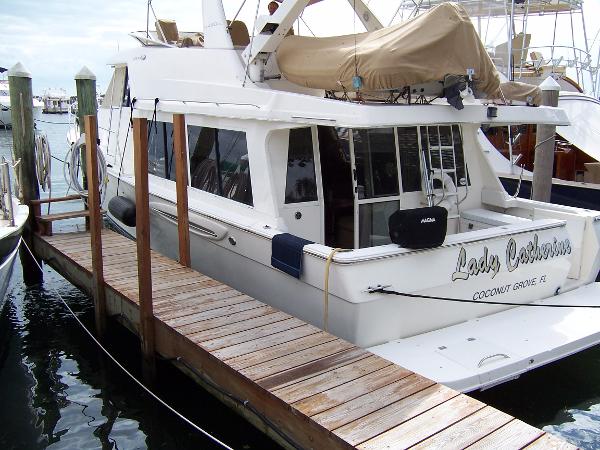 2003 Meridian 490 Pilothouse