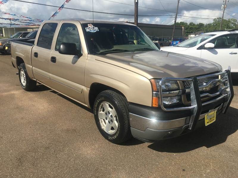 2005 Chevrolet Silverado 1500 LS 4dr Crew Cab Rwd SB