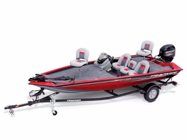 2017 TRACKER BOATS Pro Team 175 TXW With trailer