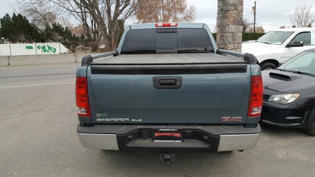 2011 GMC Sierra 1500 SLE 4x4 4dr Crew Cab 5.8 ft. SB