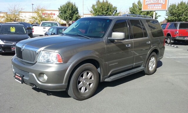 2003 Lincoln Navigator Luxury 4WD 4dr SUV