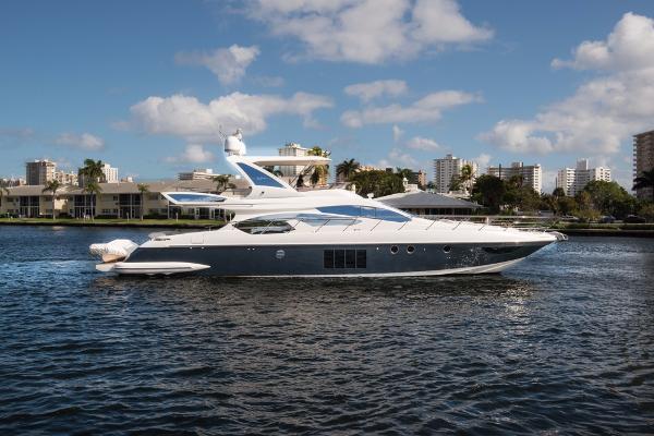 2013 Azimut Flybridge