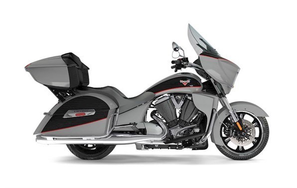 2017 Victory Cross Country Tour - 2tone Turbo Silver