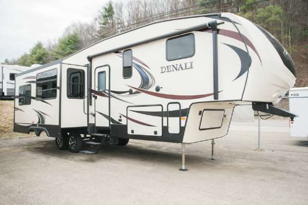 2015  Denali  DE307RLS