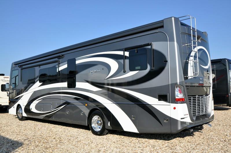 2017  Fleetwood  Discovery LXE 40X Diesel Pusher RV for S