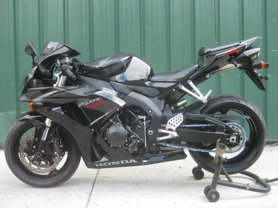 2007 Honda CBR 1000RR LOW MILES AND MORE MUST