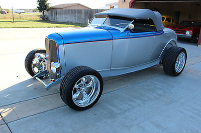 1932 Ford Roadster , Hardtop , Convertable , Hotrod   The classic 1932 Ford Roadster  Hi boy Roadster , better known as 