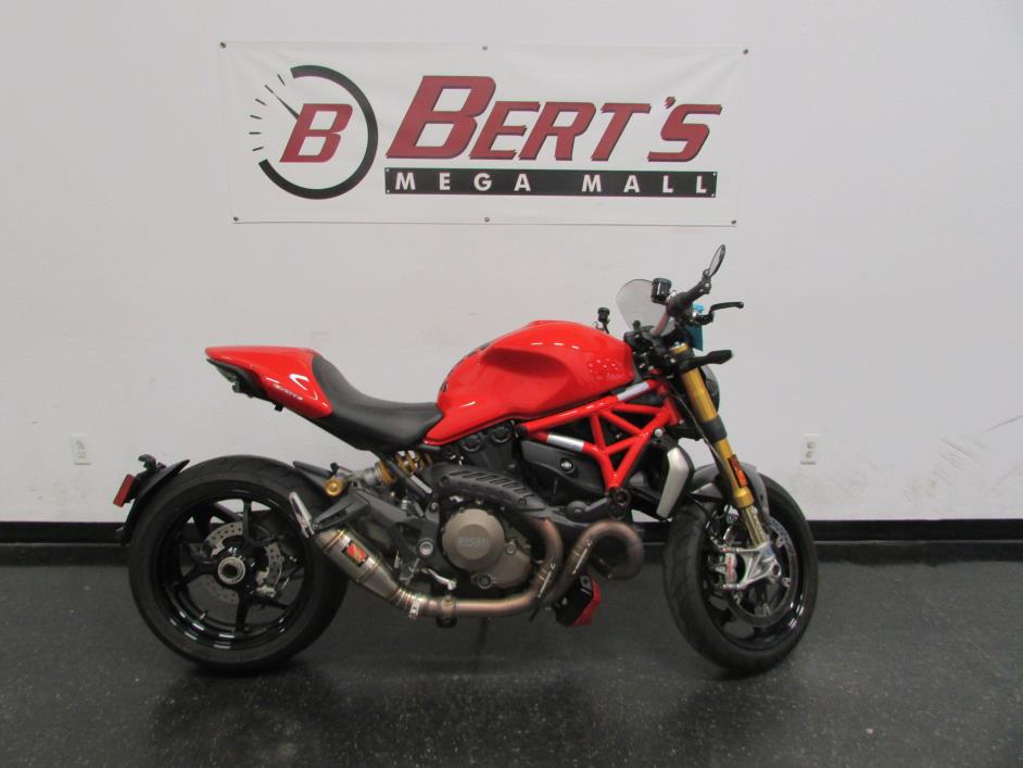 2015 Ducati M1200S