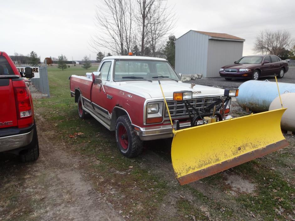 1985  Dodge  RAM W/ SNOW PLOW