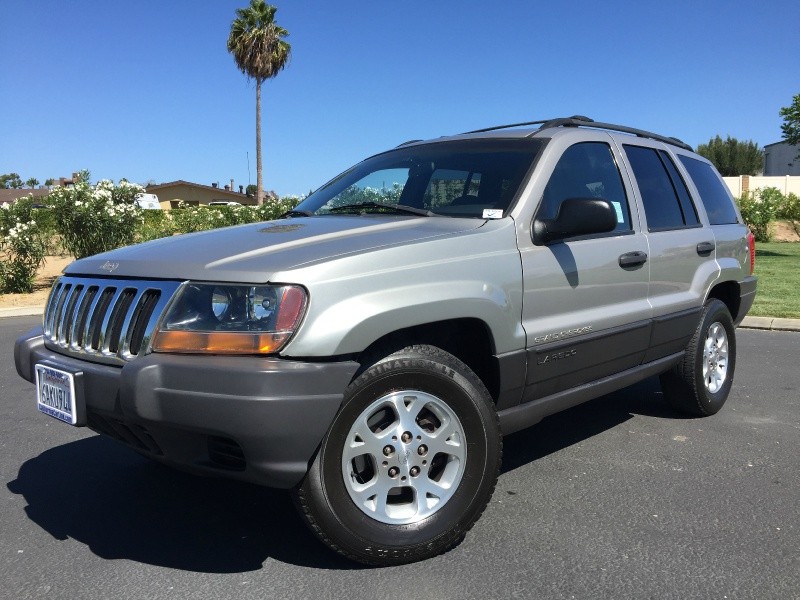 2001 Jeep Grand Cherokee Laredo 4-Door SUV