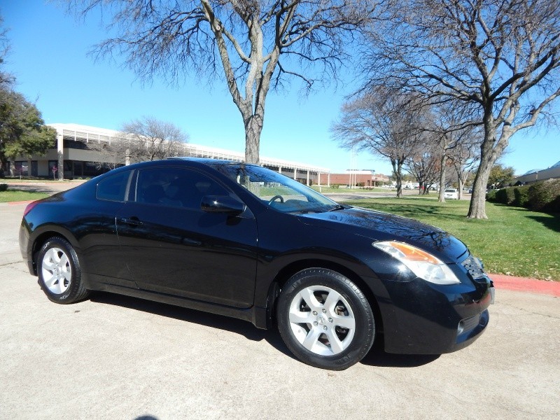 2008 Nissan Altima 2dr Cpe 2.5 S SUNROOF/ CARFAX/ WARRANTY/ FINANCING