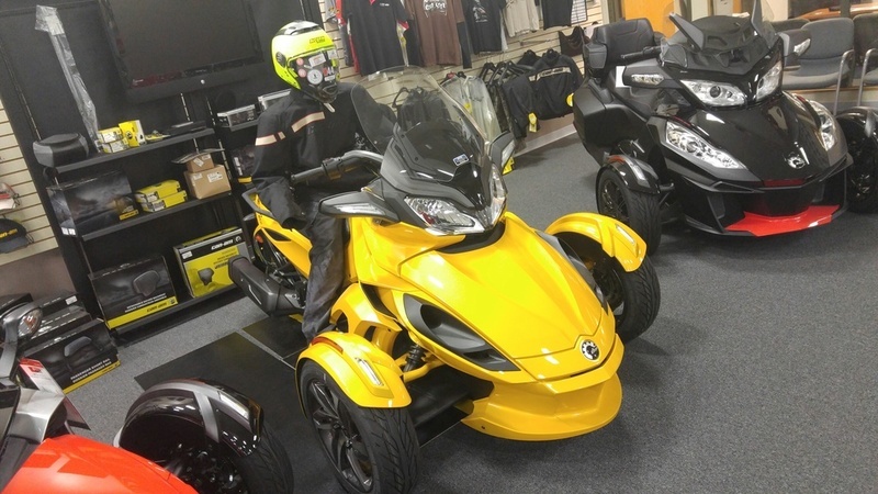 2014 Can-Am Spyder ST-S SE5