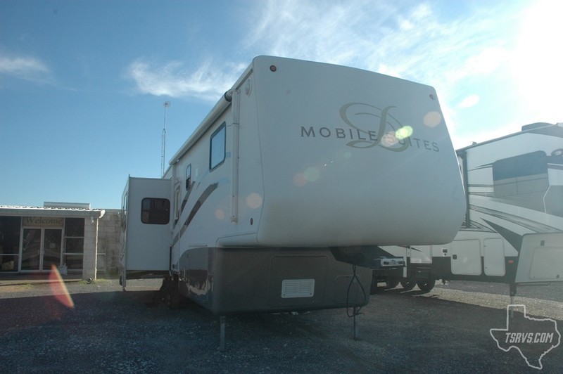 2004 DOUBLETREE Mobile Suites 36TK3