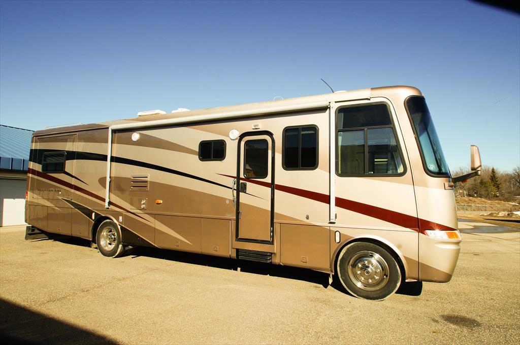 2003 Newmar Mountain Aire 3560