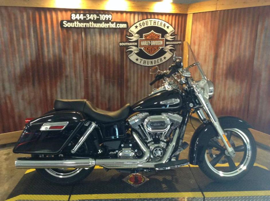 2016  Harley-Davidson  FLD