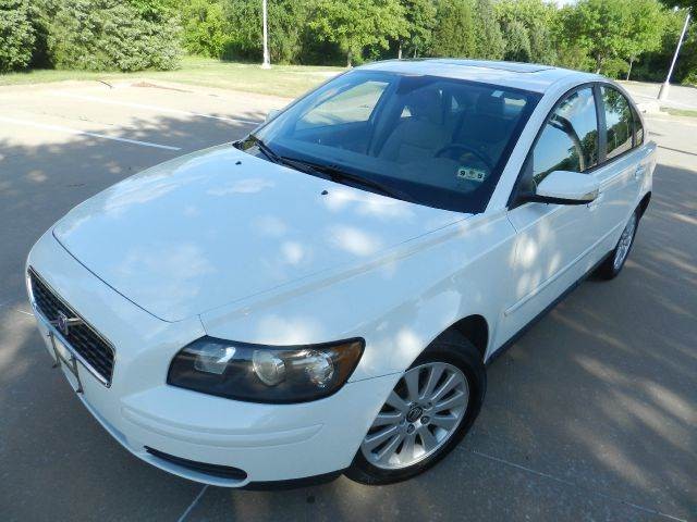 2004 Volvo S40 2.4i 4dr Sedan