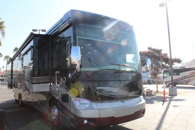 2017 Tiffin Motorhomes ALLEGRO BUS 40AP