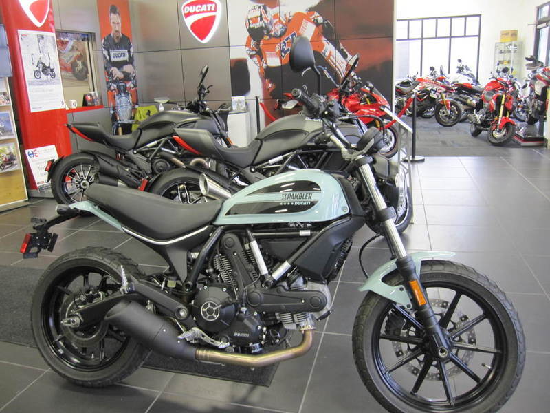 2016 Ducati Scrambler Sixty2 Ocean Gray