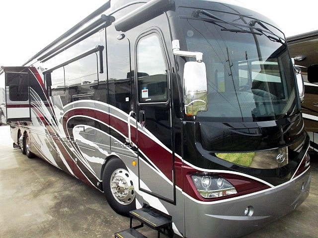 2017 American Coach AMERICAN REVOLUTION 42s