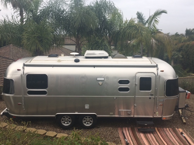 2015 Airstream FLYING CLOUD 25RB