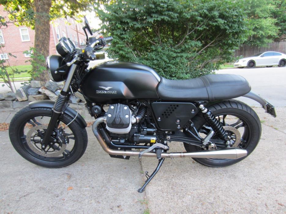 2013 Moto Guzzi V7 STONE