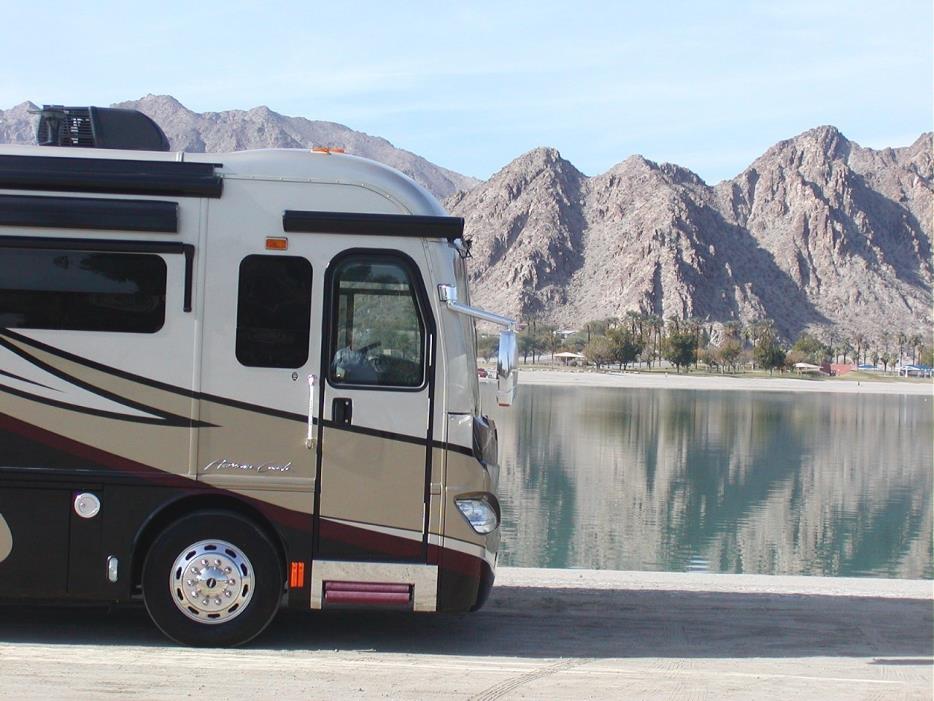 2013 American Coach REVOLUTION 38