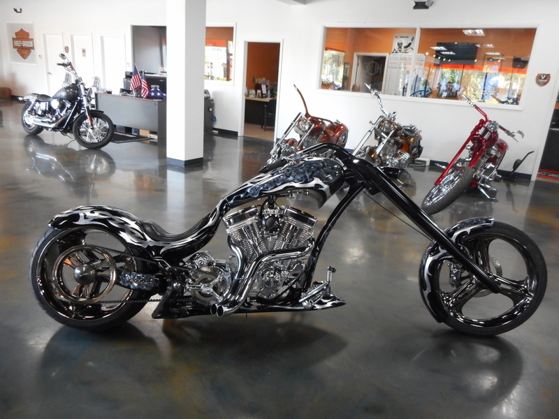 2010 Thunder Cycles Drop Seat Softail