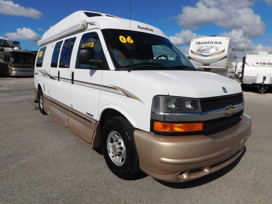 2006 Roadtrek 190 POPULAR TWIN KING BED GM CHASSIS 28000 MILES