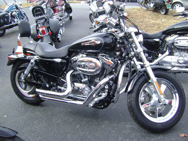 2014  Harley-Davidson  1200 Custom