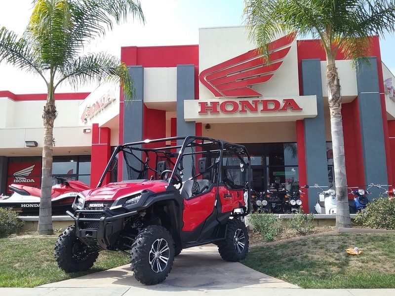 2016 Honda Pioneer 1000-5 Deluxe