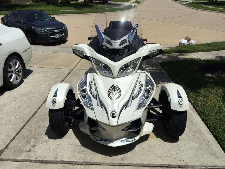 2011 Can-Am SPYDER LIMITED