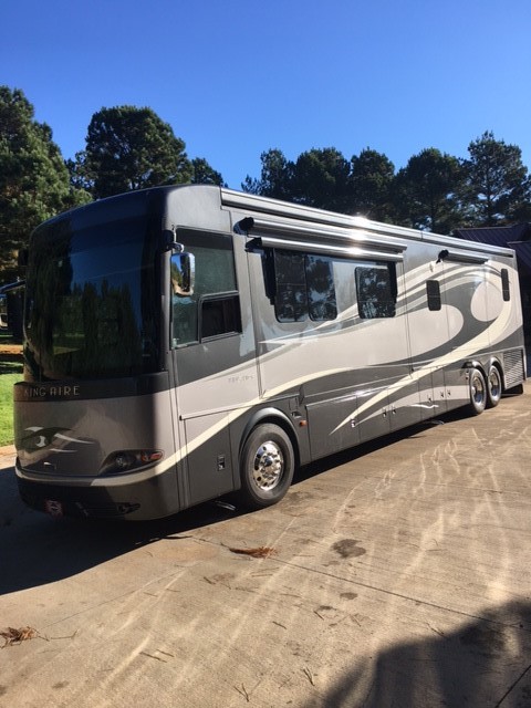 2008 Newmar KING AIRE 4561