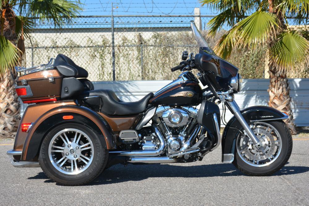 2013 Harley-Davidson FLHTCUTG