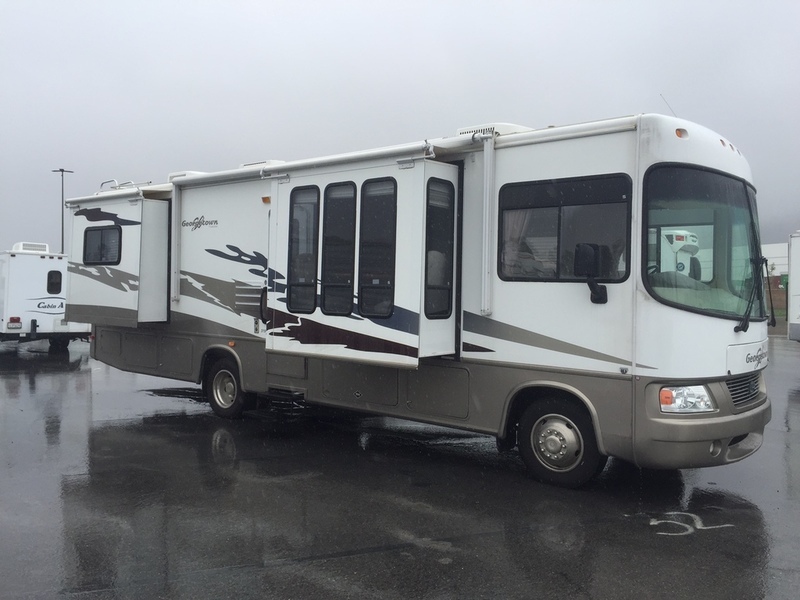 2007 Forest River Georgetown 319TS
