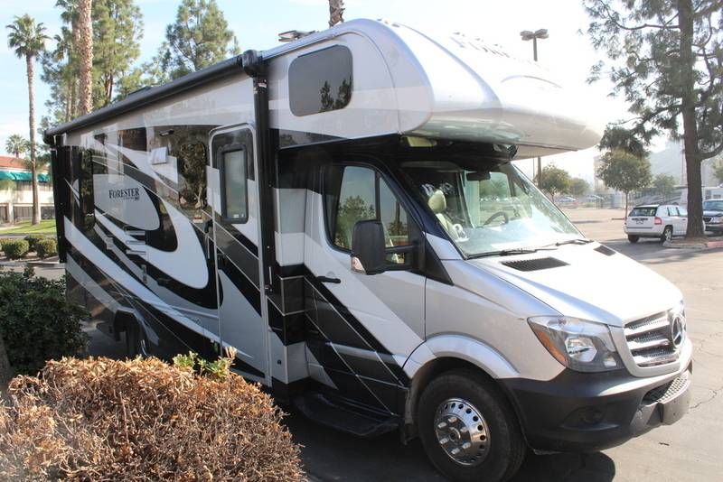 2017 Forest River FORESTER DIESEL 2401R