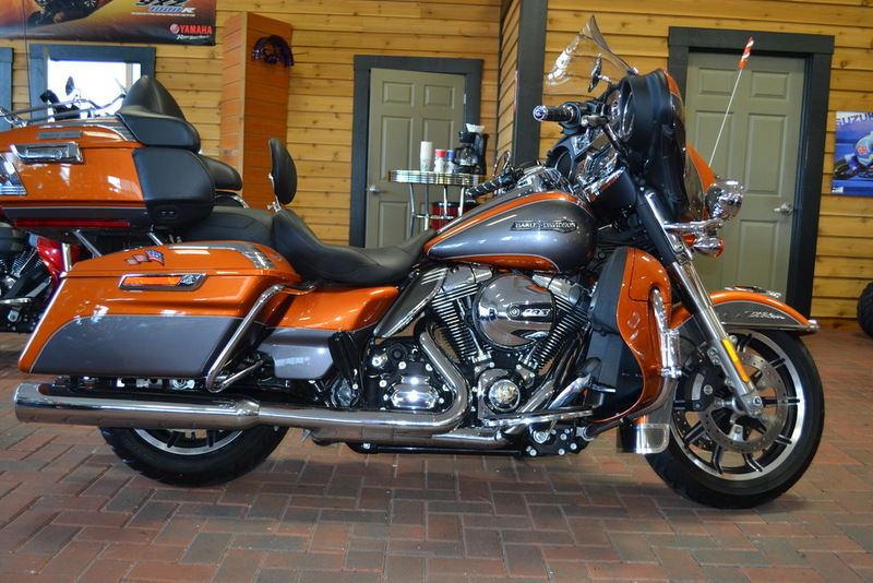 2015 Harley-Davidson FLHTCU - Electra Glide Ultra Classic