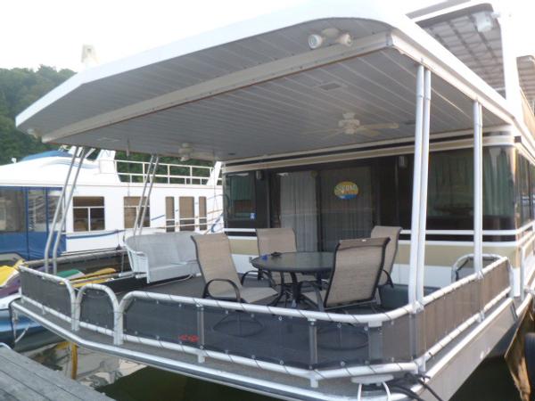 1996 Lakeview 18 x 88 houseboat